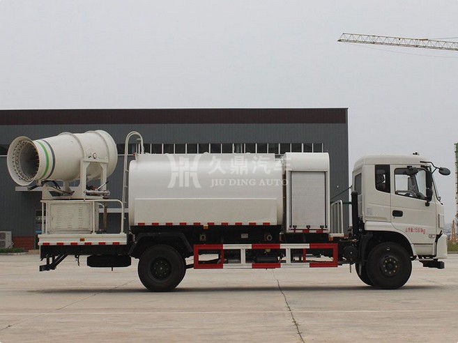 東風145多功能抑塵車廠家價格3