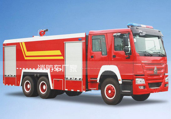12噸重汽豪沃泡沫消防車價(jià)格3