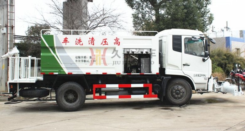 公路灑水車多少錢一輛_東風(fēng)天錦公路灑水車2