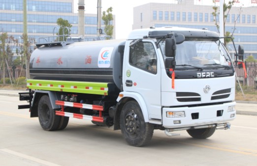東風(fēng)福瑞卡灑水車圖片 東風(fēng)福瑞卡灑水車圖片
