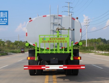 東風(fēng)御龍后雙橋灑水車高清圖片 東風(fēng)御龍后雙橋灑水車高清圖片