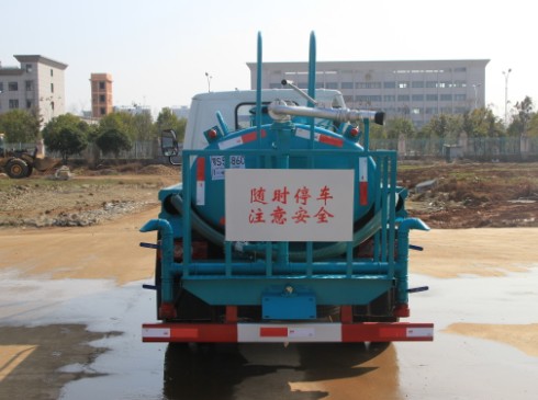 ����{��3����ˮ܇����DƬ