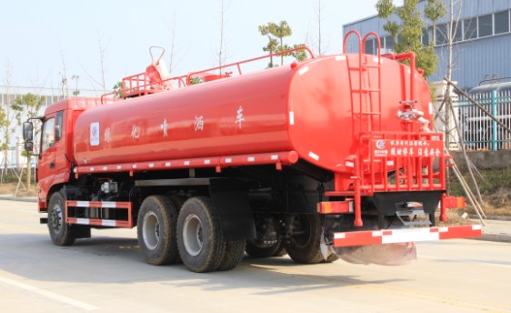 東風后八輪消防灑水車高清圖片 東風后八輪消防灑水車高清圖片