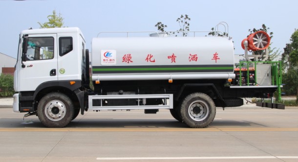 東風(fēng)多利卡D9灑水車帶霧炮(圓罐)高清圖片 東風(fēng)多利卡D9灑水車帶霧炮(圓罐)高清圖片