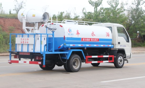 福田小卡之星3霧炮車高清圖片 福田小卡之星3霧炮車高清圖片