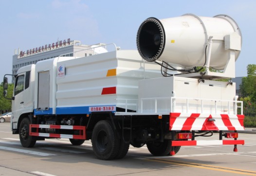 東風(fēng)天錦抑塵車(chē)高清圖片 東風(fēng)天錦抑塵車(chē)高清圖片