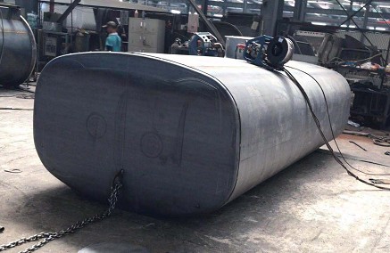 灑水車的罐體材料要求加厚 灑水車的罐體材料要求加厚