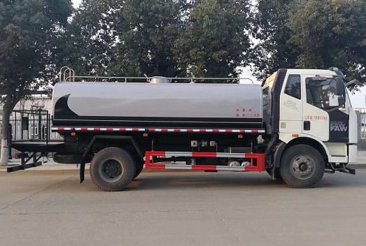 國六14方解放J6綠化灑水車廠家價(jià)格3