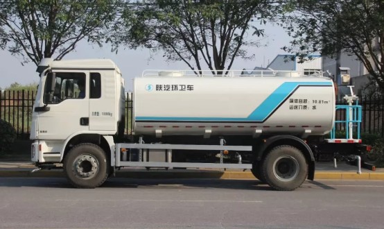 國(guó)六13方陜汽德龍L3000灑水車圖片 國(guó)六13方陜汽德龍L3000灑水車圖片