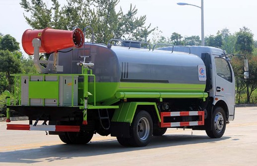 國(guó)六東風(fēng)凱普特K7霧炮灑水車(chē)圖片 國(guó)六東風(fēng)凱普特K7霧炮灑水車(chē)圖片