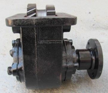 東風(fēng)5檔7DS52-00030變速箱取力器3