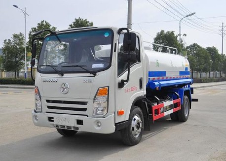 大運灑水車圖片 大運灑水車圖片