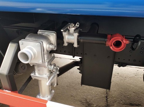 灑水車(chē)的灑水管路 灑水車(chē)的灑水管路