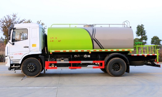 國(guó)六12噸東風(fēng)專用底盤D3L灑水車圖片 國(guó)六12噸東風(fēng)專用底盤D3L灑水車圖片