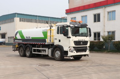 重汽豪沃后雙橋自動(dòng)檔灑水車圖片 重汽豪沃后雙橋自動(dòng)檔灑水車圖片