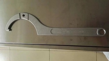 新式多口徑可變消防車吸水管扳手 新式多口徑可變消防車吸水管扳手