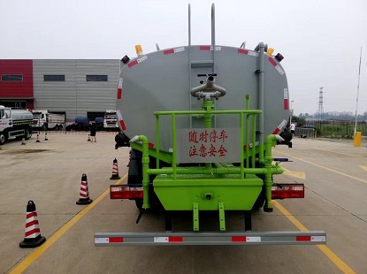 14.8方國六D9灑水車多方位圖片 14.8方國六D9灑水車多方位圖片