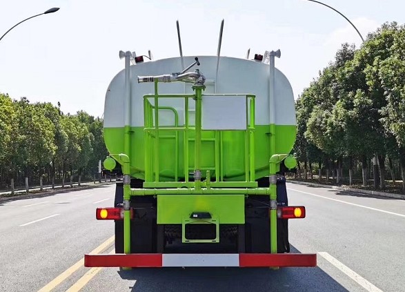 國六東風隨專K6后雙橋灑水車 國六東風隨專K6后雙橋灑水車