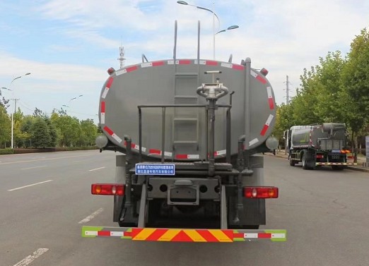 國六20方東風專底D3L后雙橋灑水車 國六20方東風專底D3L后雙橋灑水車