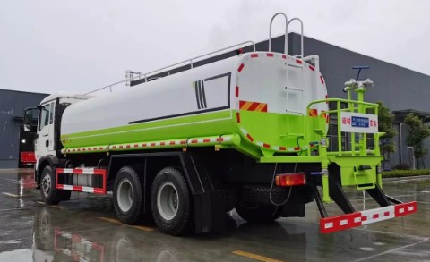 國六20噸重汽HOWO后雙橋灑水車 國六20噸重汽HOWO后雙橋灑水車