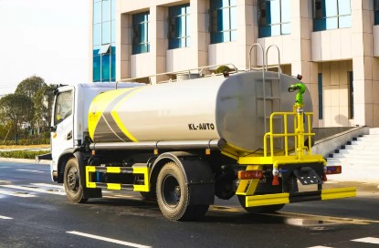 國六9.2m3東風(fēng)華神T3灑水車圖片 國六9.2m3東風(fēng)華神T3灑水車圖片