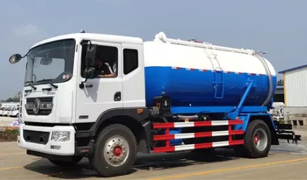 程力吸污帶灑水車(chē)圖片 程力吸污帶灑水車(chē)圖片