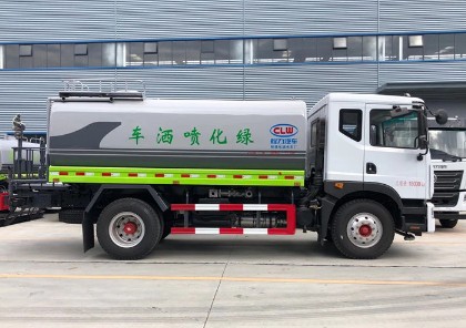 程力新款灑水車圖片 程力新款灑水車圖片