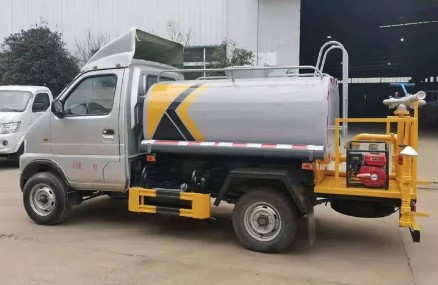 國六藍牌東風小霸王灑水車圖片 國六藍牌東風小霸王灑水車圖片