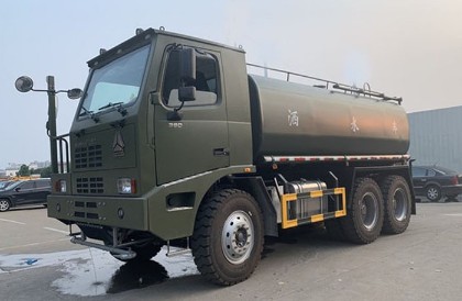 25噸-30噸重汽礦山專用灑水車圖片 25噸-30噸重汽礦山專用灑水車圖片