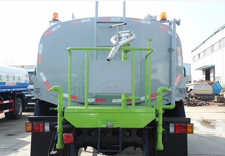 �c���ʮ�FTR�{���12����ˮ܇�DƬ