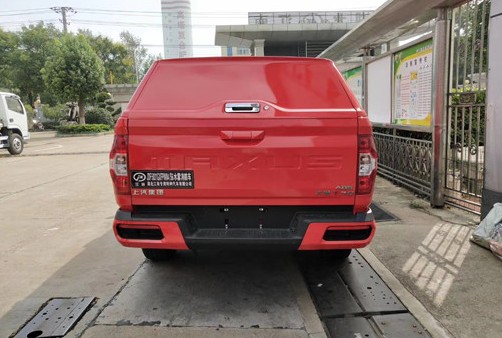 �����Ƈ���������ͨ�߉���ˮ�FƤ������܇