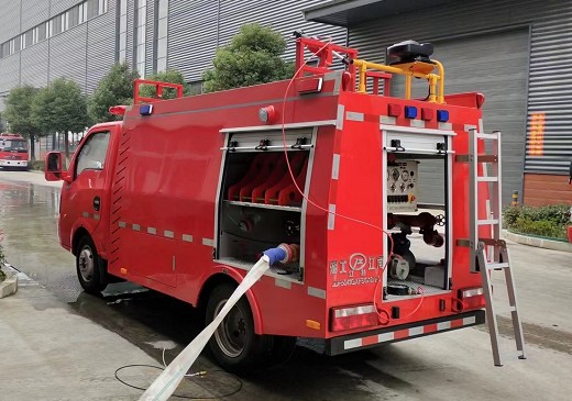 �����|�L;��С���{������܇