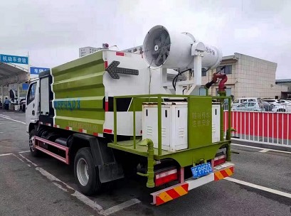 二手藍(lán)牌國(guó)六5噸灑水車圖片 二手藍(lán)牌國(guó)六5噸灑水車圖片