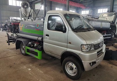 �|�LС������ˮ܇�DƬ