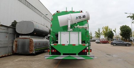 國(guó)六陜汽德龍新M3000前四后八40方灑水車 國(guó)六陜汽德龍新M3000前四后八40方灑水車