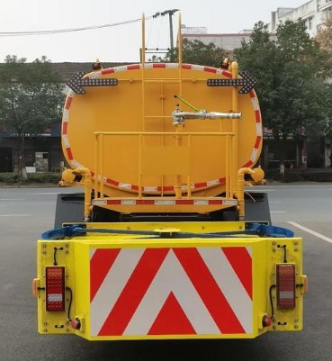 國六12方東風多利卡D9灑水車帶防撞緩沖車 國六12方東風多利卡D9灑水車帶防撞緩沖車