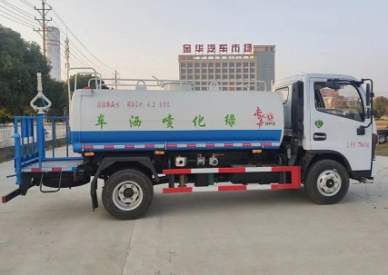 國(guó)六東風(fēng)5方灑水車 國(guó)六東風(fēng)5方灑水車
