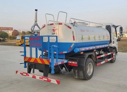 國(guó)六東風(fēng)5方灑水車 國(guó)六東風(fēng)5方灑水車