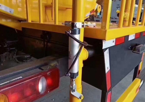 灑水車手動球閥改外置氣缸 灑水車手動球閥改外置氣缸