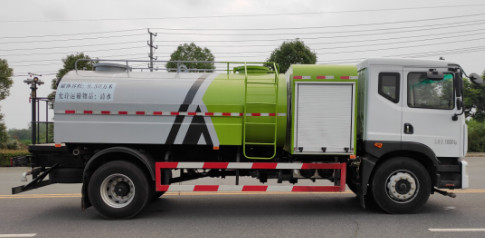 18���|�L(f��ng)��늄�(d��ng)��ˮ܇