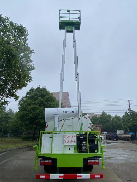 東風(fēng)天錦10方灑水車(chē)帶鋁合金升降平臺(tái) 東風(fēng)天錦10方灑水車(chē)帶鋁合金升降平臺(tái)