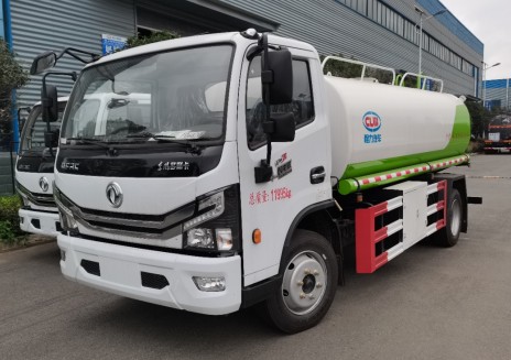 東風(fēng)多利卡9.2方食品級(jí)不銹鋼供水車_程力牌CL5120GGS6XN型供水車 東風(fēng)多利卡9.2方食品級(jí)不銹鋼供水車_程力牌CL5120GGS6XN型供水車