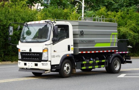 重汽豪沃藍牌7方灑水車_縱昂牌CLT5042TYHZZ6型路面養護車 重汽豪沃藍牌7方灑水車_縱昂牌CLT5042TYHZZ6型路面養護車