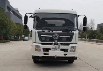 東風(fēng)天錦15方灑水車 東風(fēng)天錦15方灑水車