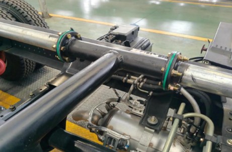 灑水車管道尺寸_灑水車主管道多粗_程力灑水車管道材質(zhì)與工藝升級解析 灑水車管道尺寸_灑水車主管道多粗_程力灑水車管道材質(zhì)與工藝升級解析